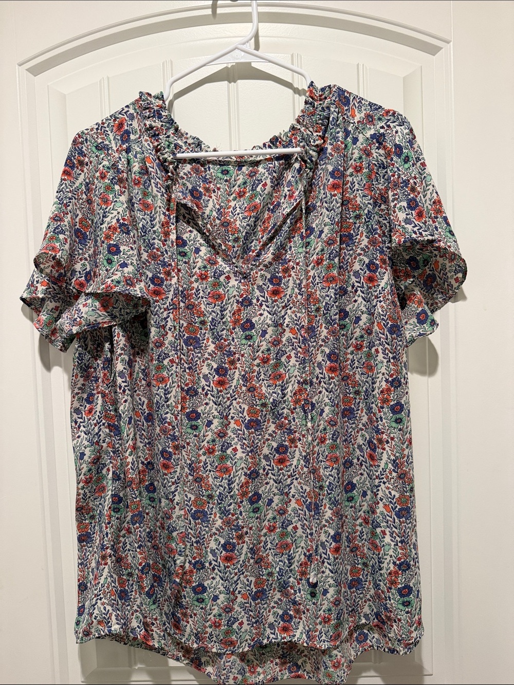 Rose & Olive Floral V-Neck Short Sleeve Top - Multicolor